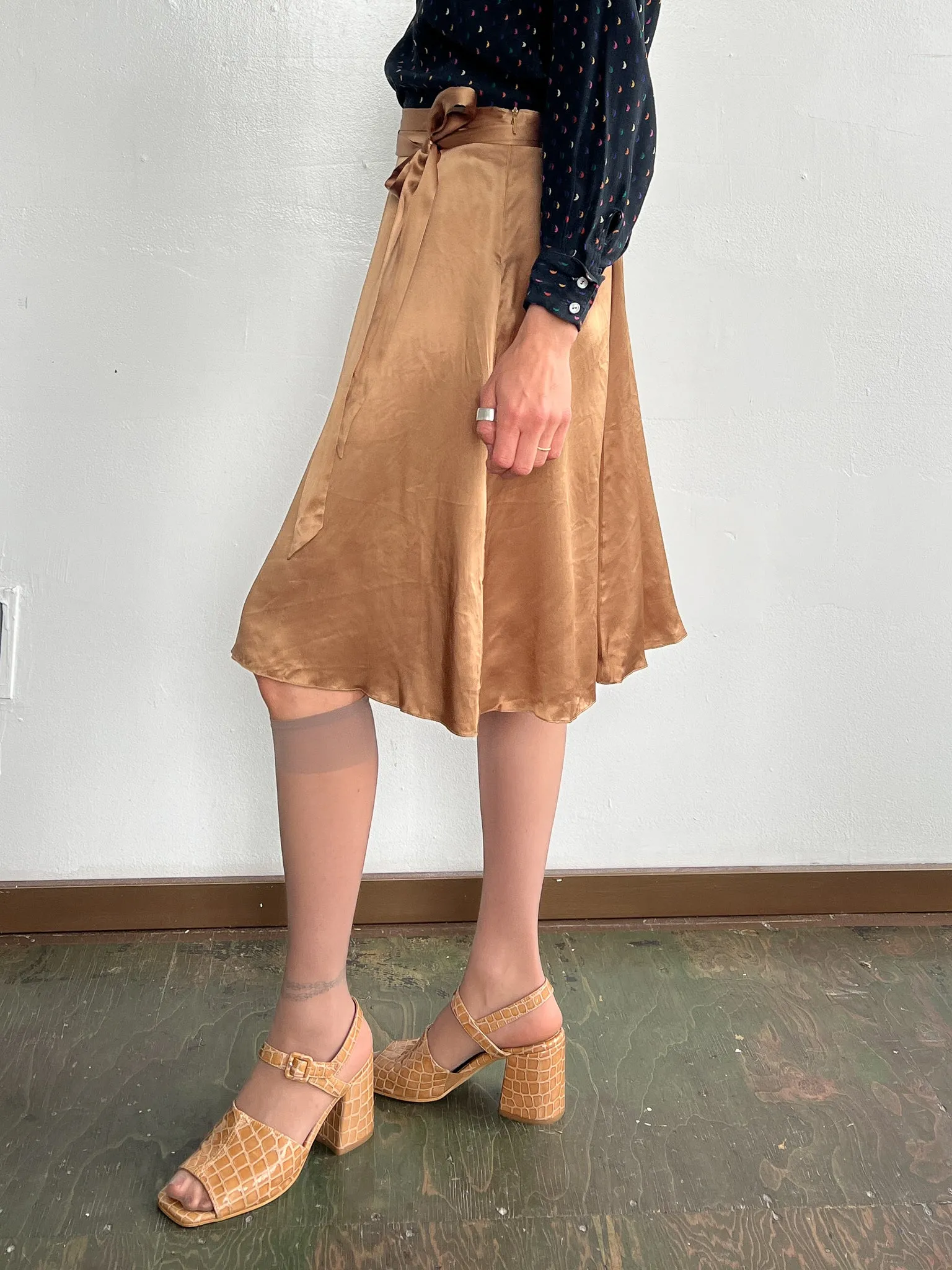 Almond Silk Skirt (M)