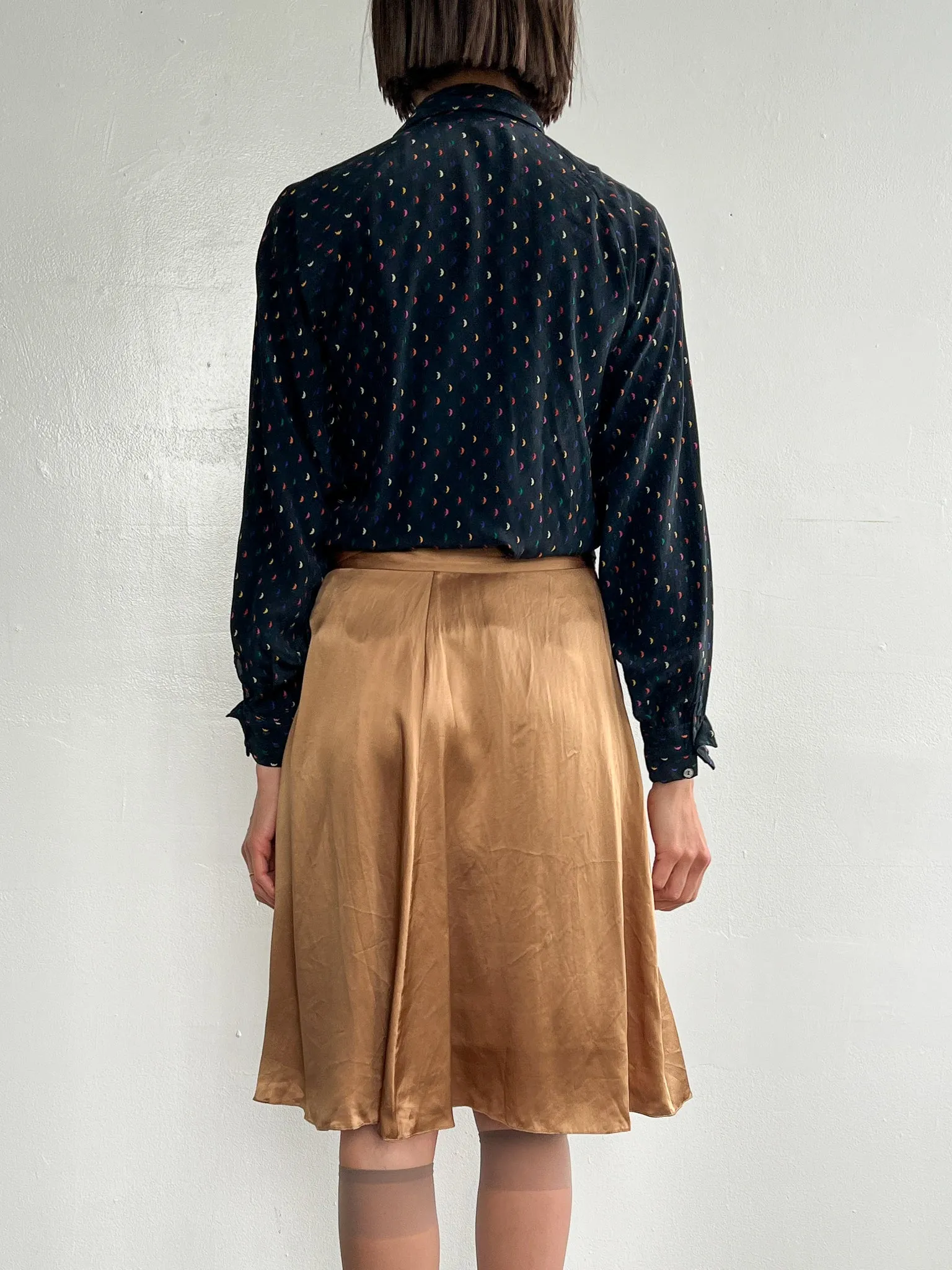 Almond Silk Skirt (M)