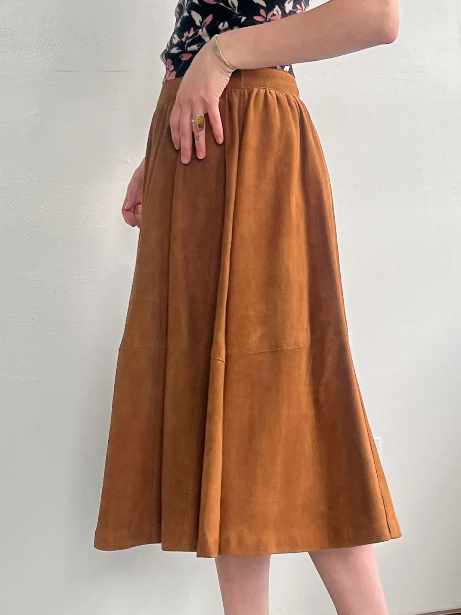 Caramel Suede Voluminous Skirt (S/M)