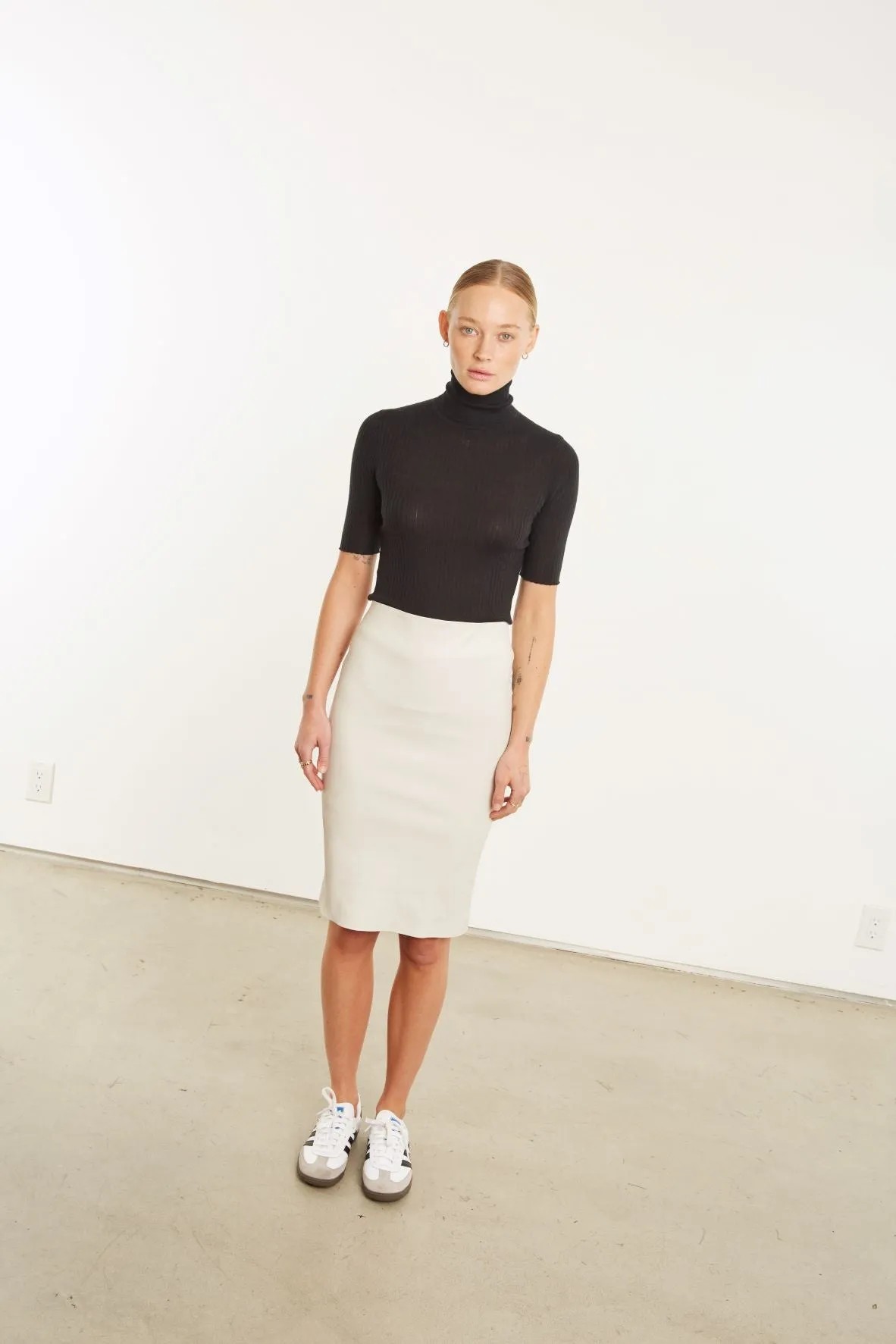 Chalk Leather Pencil Skirt