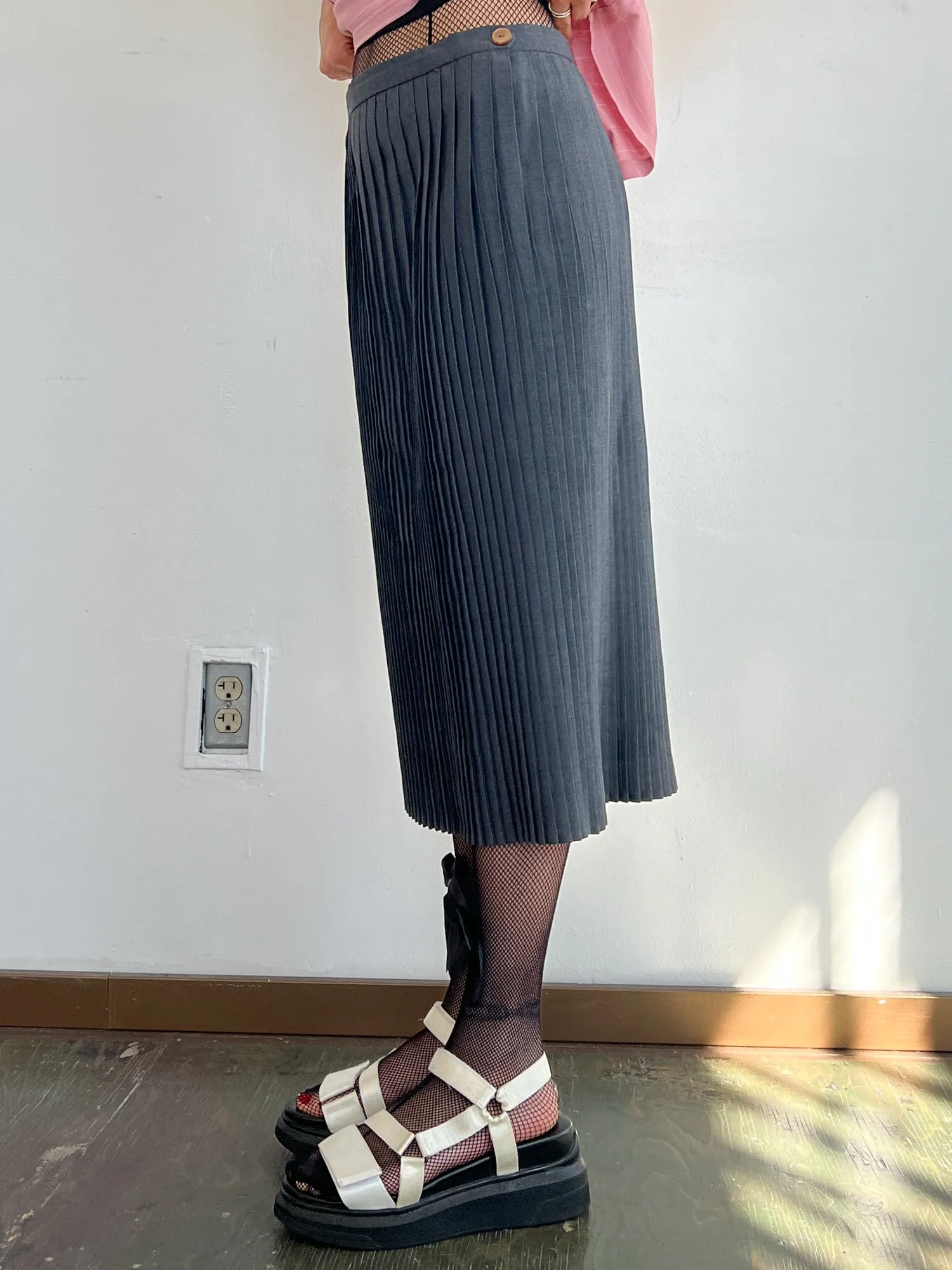 Gray Knite Pleat Long Skirt (M)