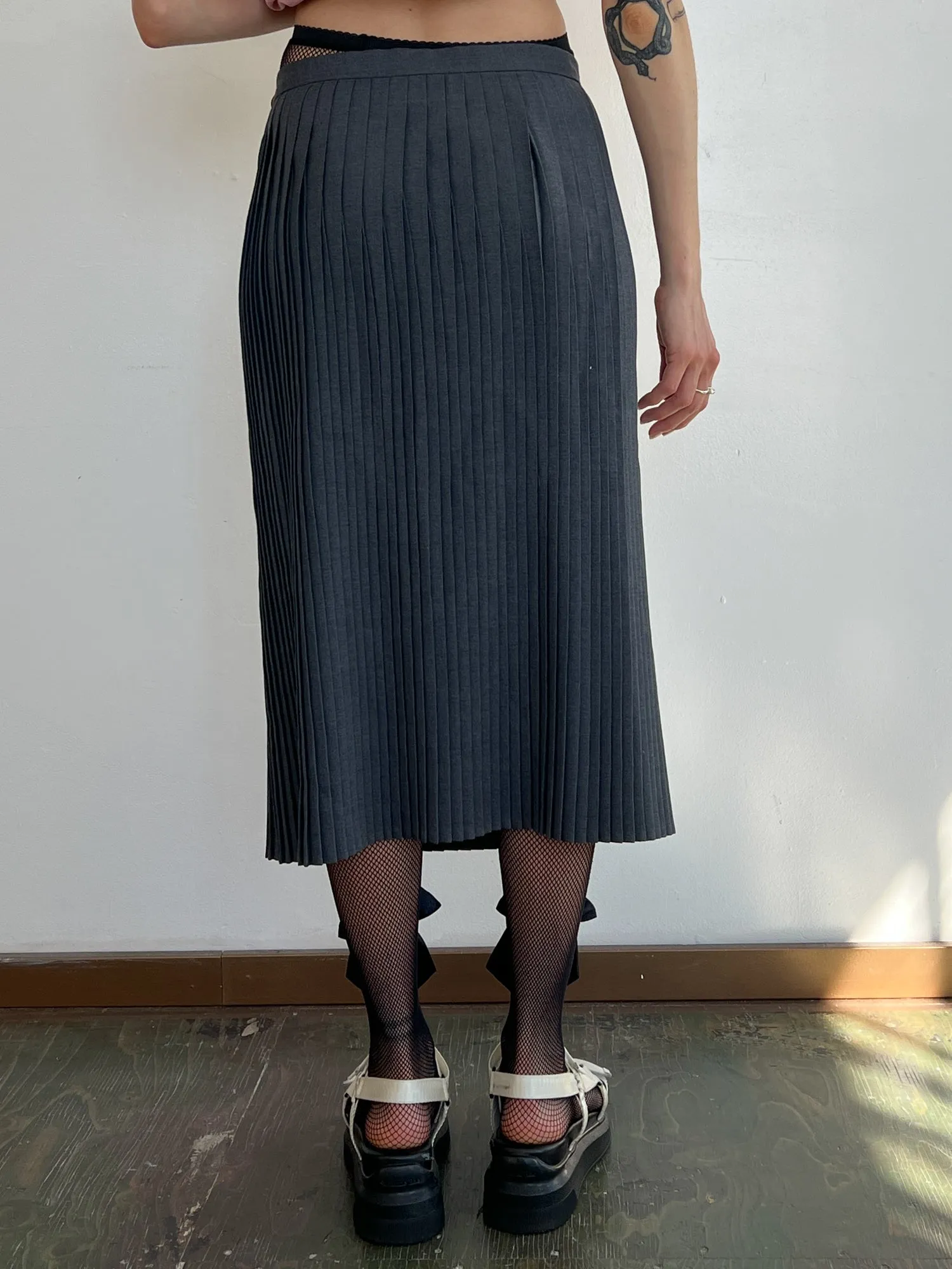 Gray Knite Pleat Long Skirt (M)