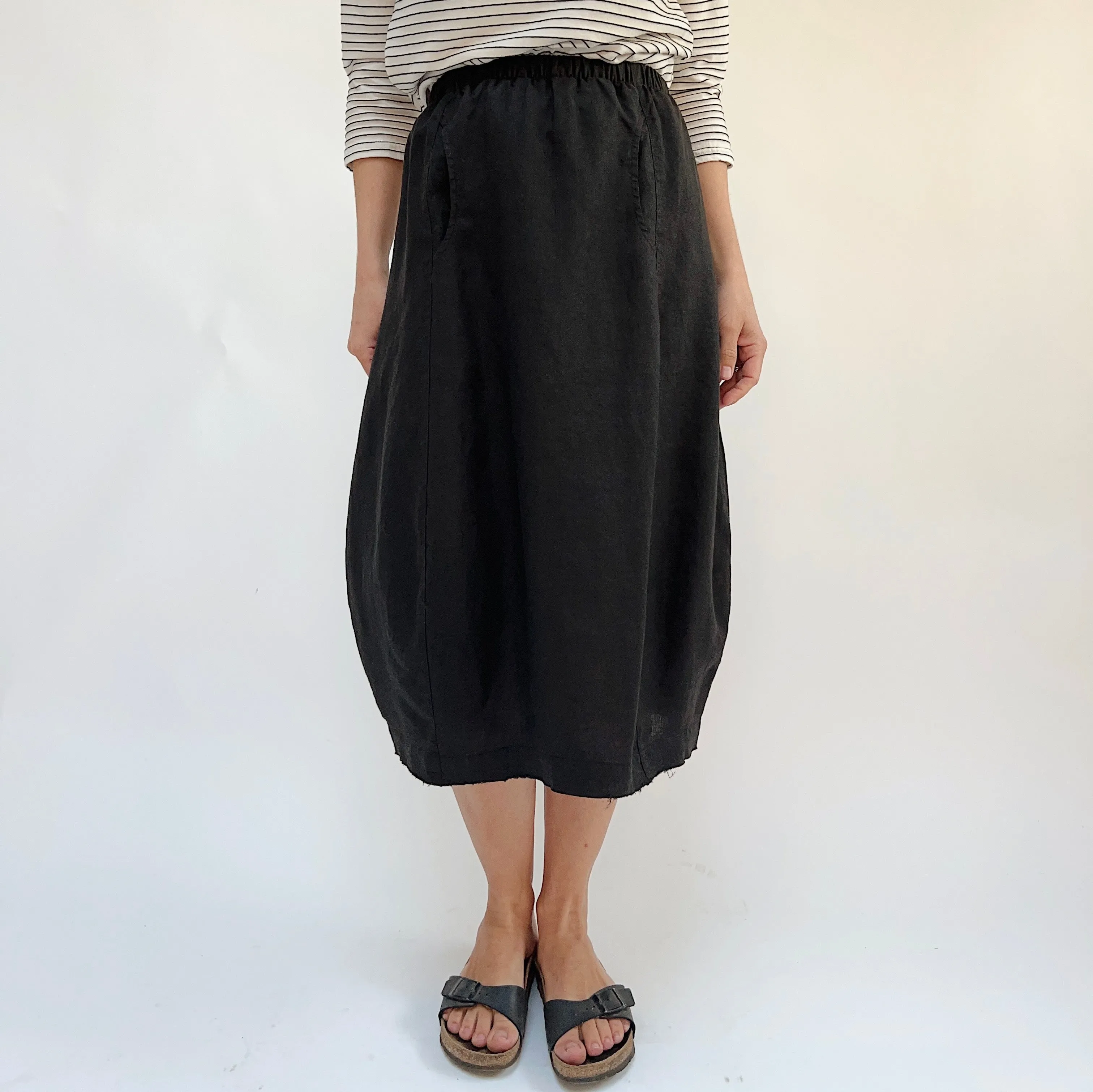 Kleen | Linen Lantern Skirt in Black