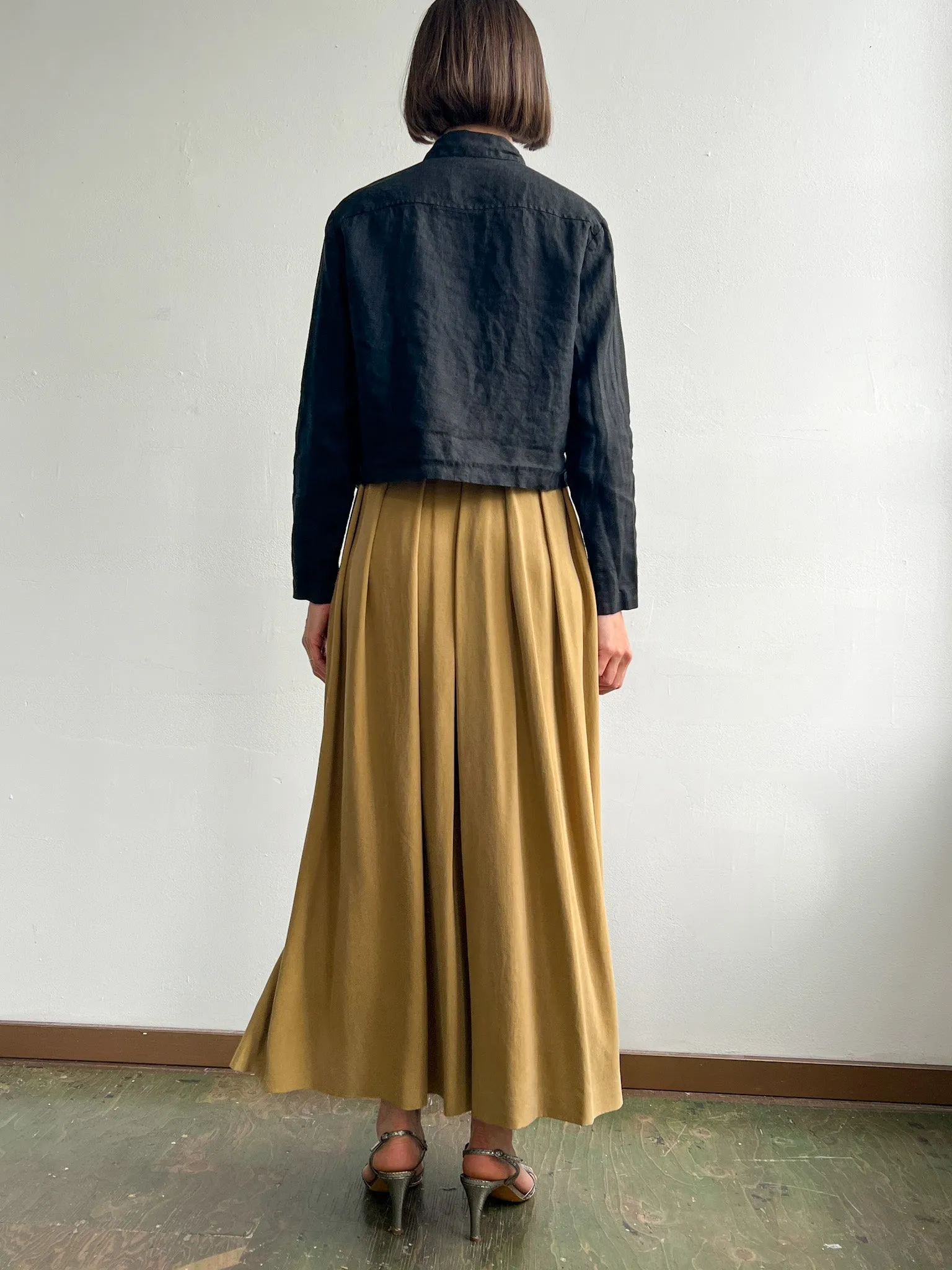 Pecan Silk Flowy Skirt (S)