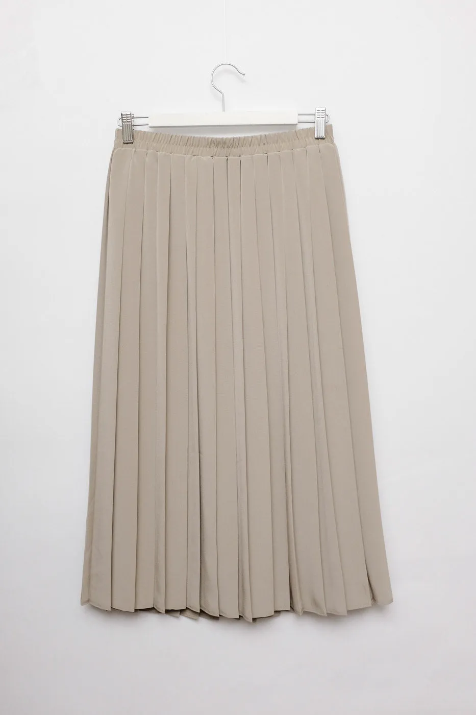 PLEATED BEIGE MIDI SKIRT