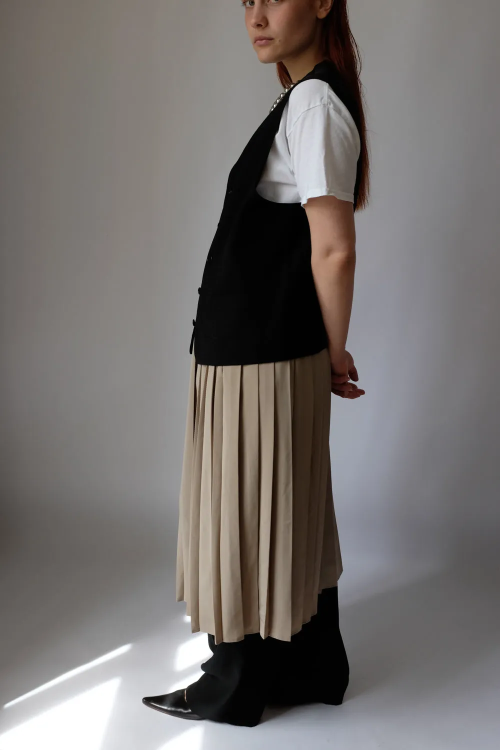 PLEATED BEIGE MIDI SKIRT